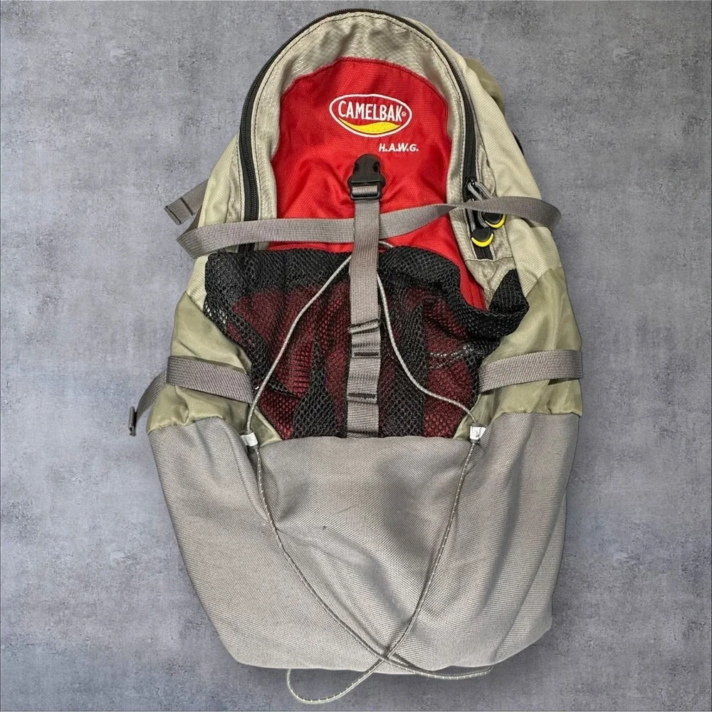 Camelbak‎ H.A.W.G Hawg Backpack Hydration Pack Omega Reservoir Gray/Red